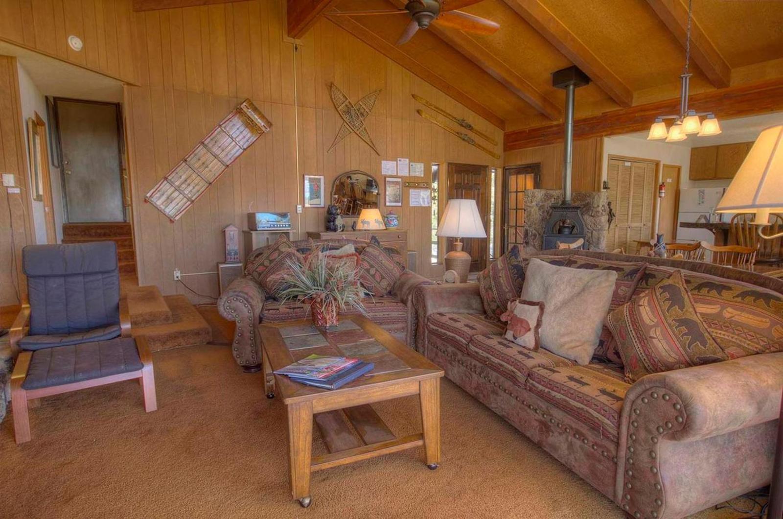 Crest View Chalet by Lake Tahoe Accommodations Main image 1